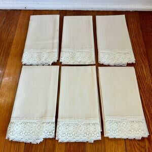 Vintage Cream Colored Cotton Blend Lace Trimmed Napkin set of 6